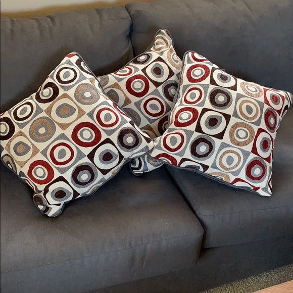 Ashley Furniture Decorative Pillows Nwt